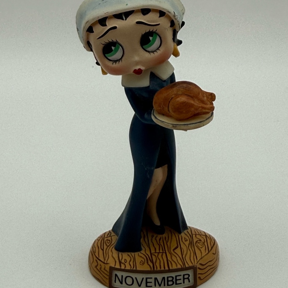 Betty Boop November Figurine – St. Patrick’s Day Irish Theme Calendar Statue
